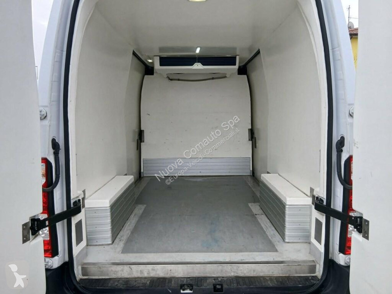 Renault III 2019 Transporter