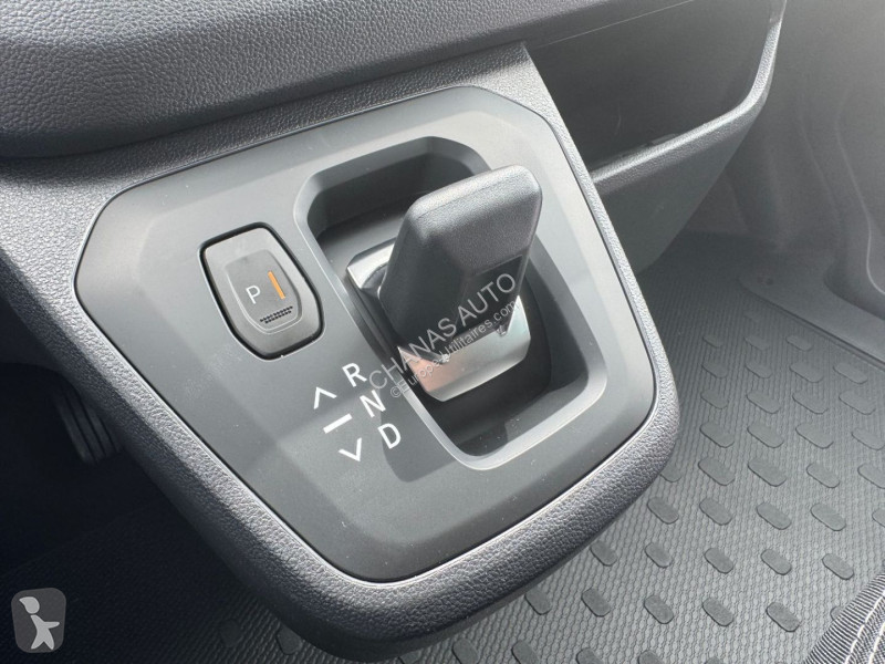 Samochód dostawczy Renault L2 Blue dCi 170 BVA9...