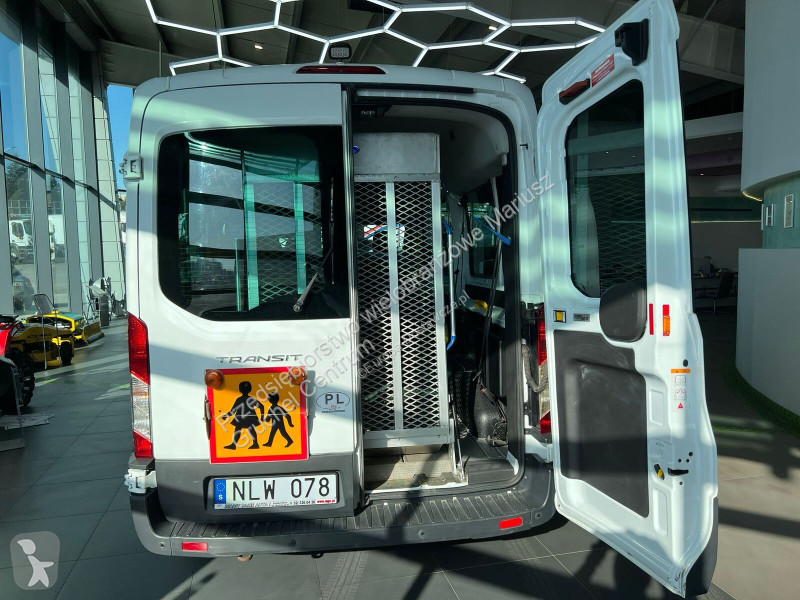 Лекотоварен автомобил Ford Transit 2.2 / 1...