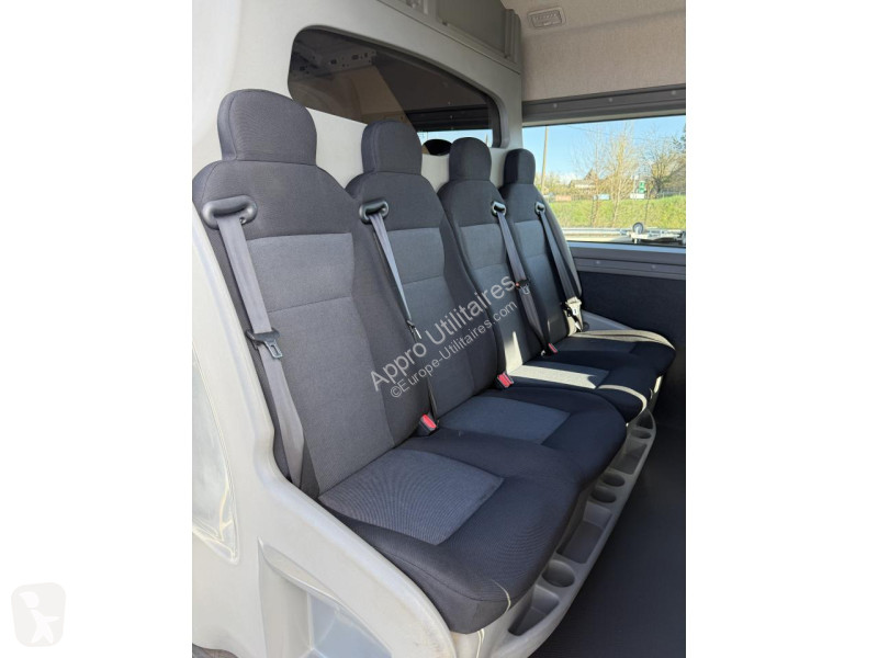 Véhicule utilitaire Renault MASTER Grand...