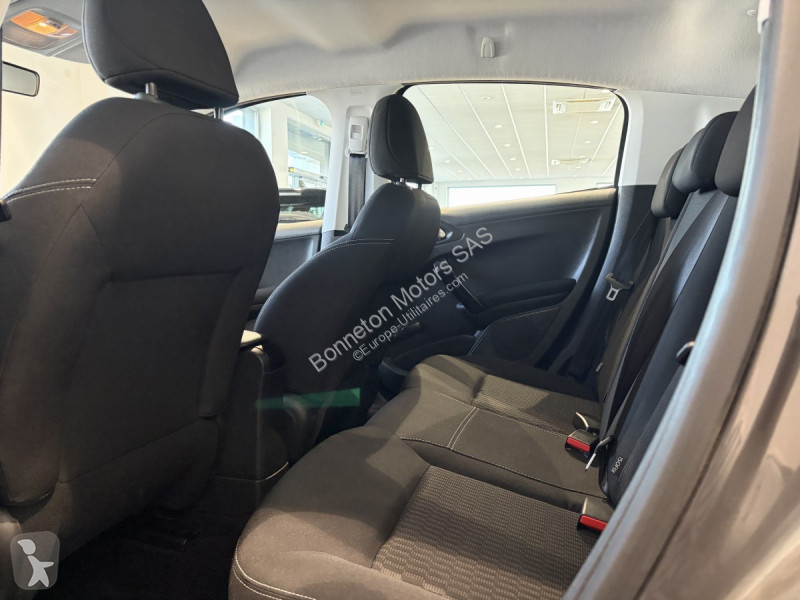 Veicolo commerciale Peugeot Puretech 82 S&S...