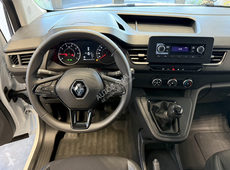 عربة نفعية Renault KANGOO VAN / PRIX HT 11...