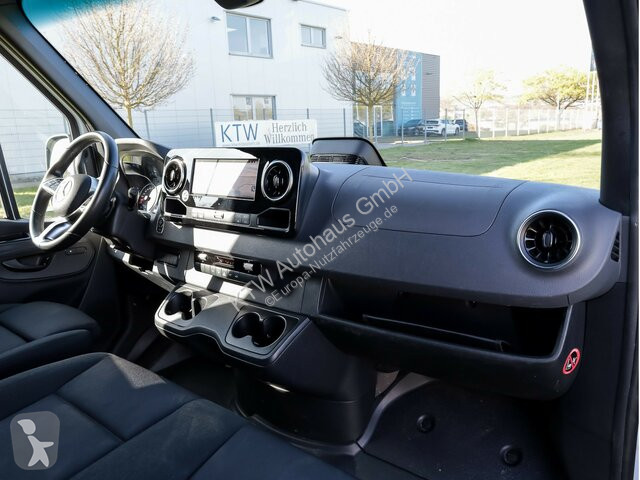 Véhicule utilitaire Mercedes Sprinter 317...