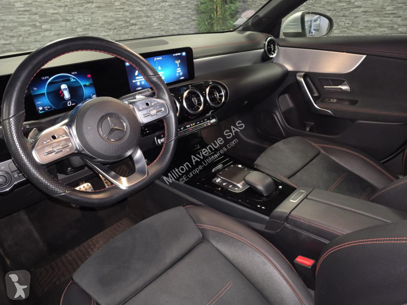 Véhicule utilitaire Mercedes CLA Shooting Brake...