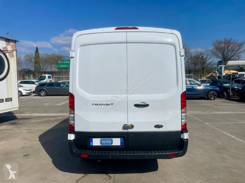 Véhicule utilitaire Ford