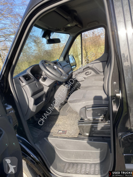 Samochód dostawczy Renault