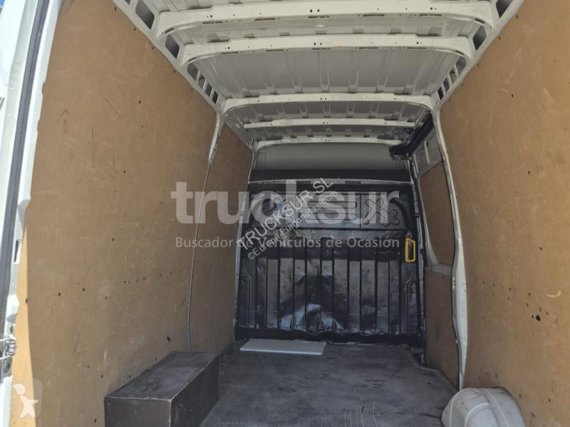 Furgoneta Iveco  DAILY 35S16 12M3