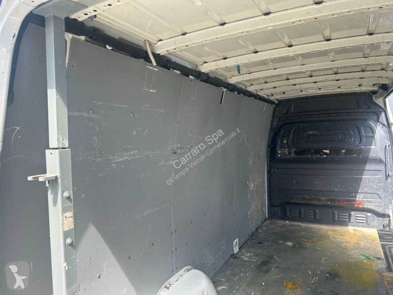 عربة نفعية Mercedes III 317 RWD