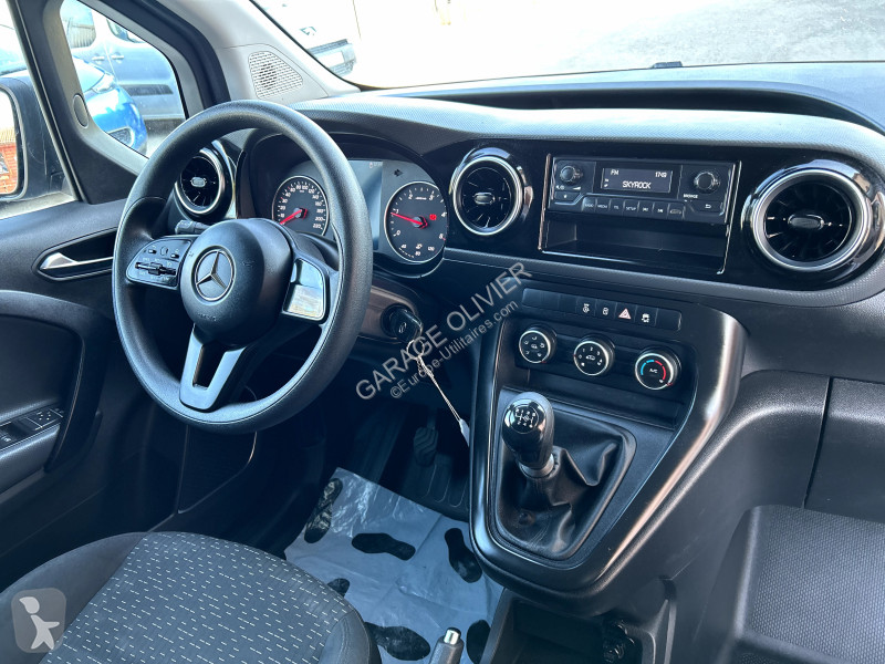 Véhicule utilitaire Mercedes Long 110 1.5 CDI...