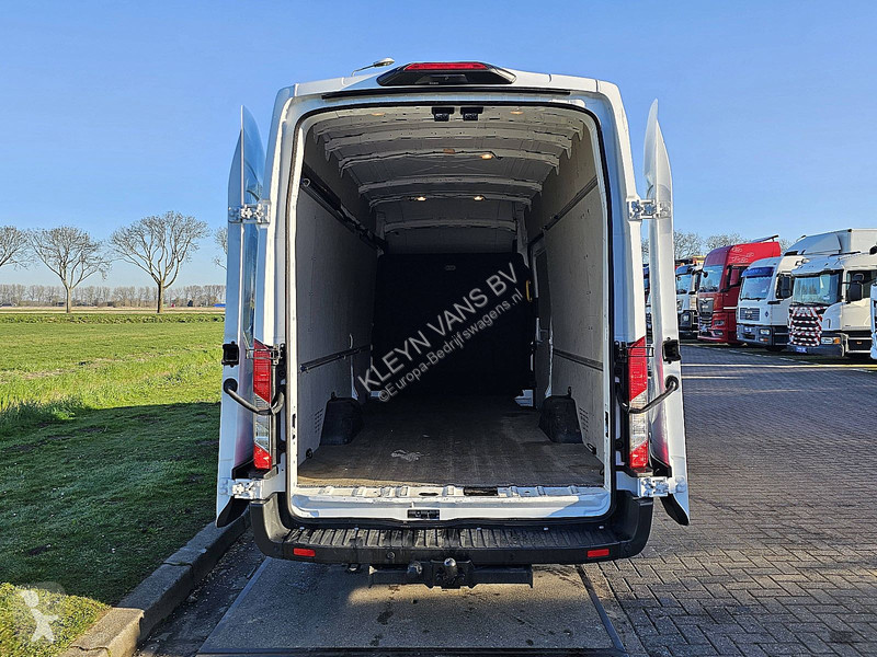 Véhicule utilitaire Ford 2.0 L4H3 RWD Trekhaak