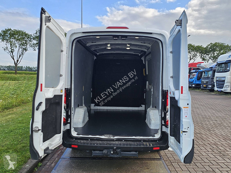 Furgoneta Ford 2.0 L2H2 Euro6 Trekhaak!