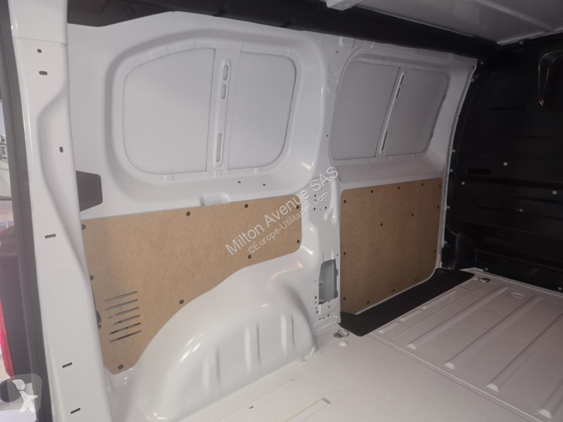 Véhicule utilitaire Opel VIVARO M 2.0 BlueHDi -...