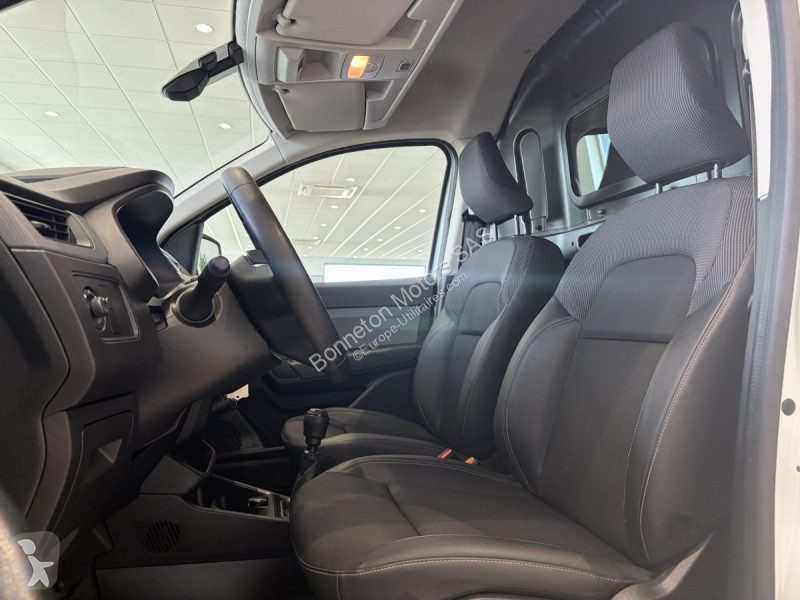 Véhicule utilitaire Renault Confort - Tce 100-22