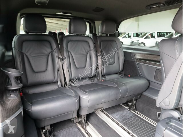 Véhicule utilitaire Mercedes EQV 300...