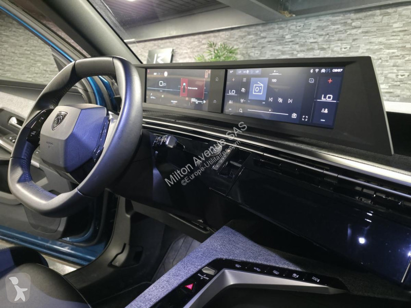 عربة نفعية Peugeot 5008 1.2i Hybrid -136 - BV...