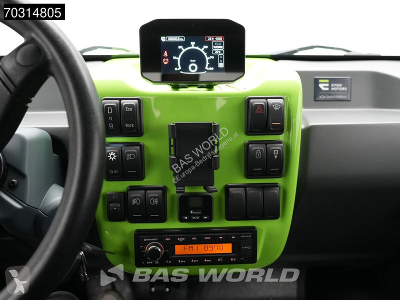 Samochód dostawczy  4x4 100% Elektrisch 23kWh...