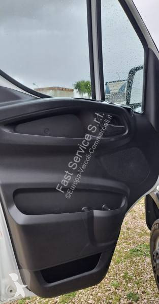 Furgoneta Iveco