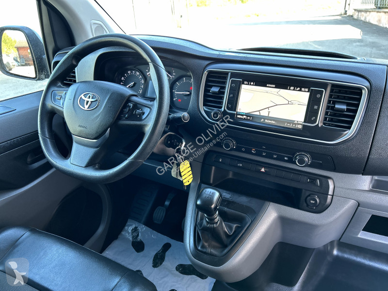 Véhicule utilitaire Toyota Proace Médium 1.5...