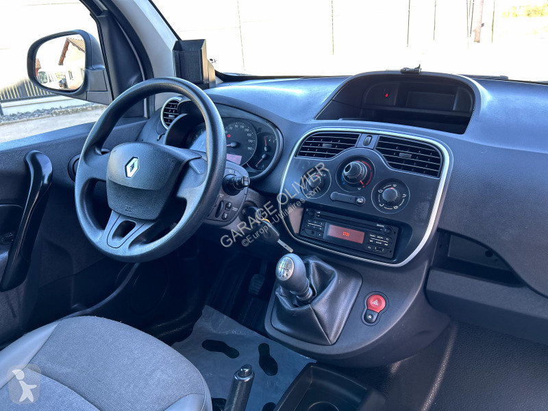 Véhicule utilitaire Renault Maxi Grand Volume...
