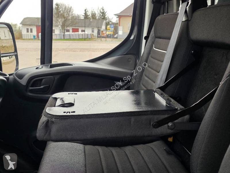 Samochód dostawczy Iveco