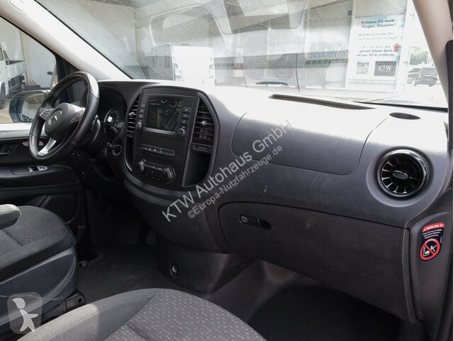 Véhicule utilitaire Mercedes Vito 114...