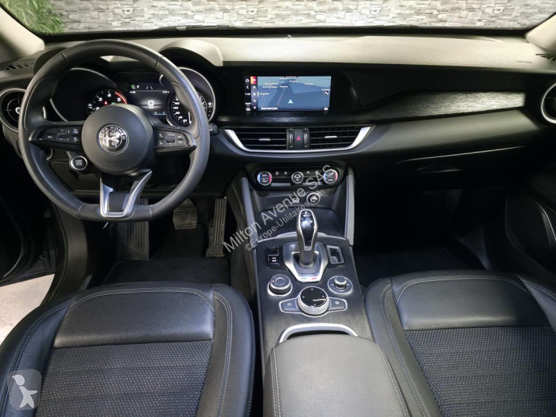 Samochód dostawczy Alfa-Roméo STELVIO 2.2 D -...