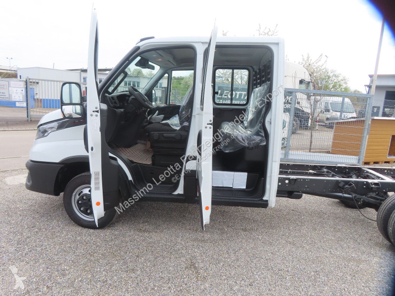عربة نفعية Iveco 35C16D 3,0 Rd.3750 Neu Klima...