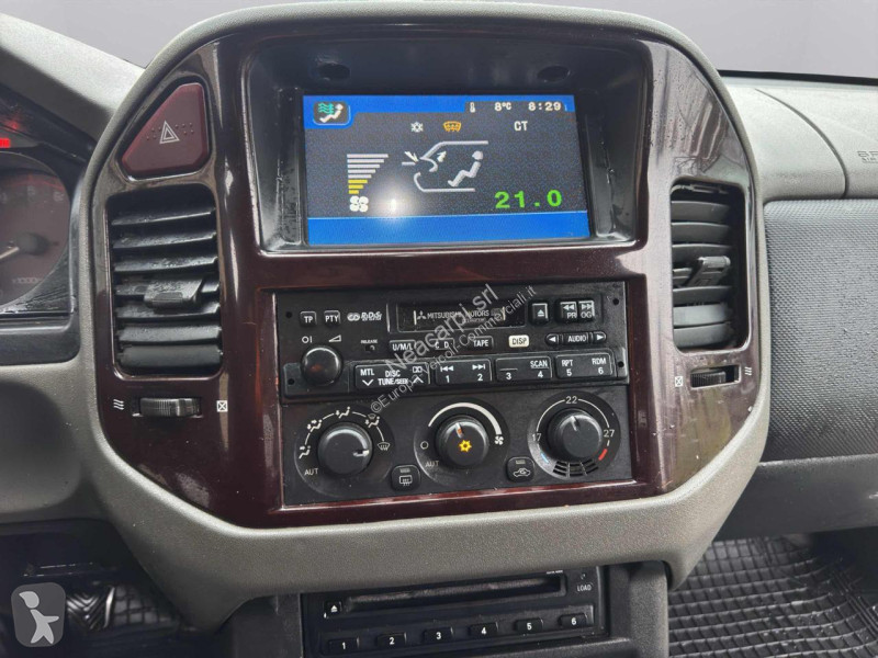 عربة نفعية Mitsubishi