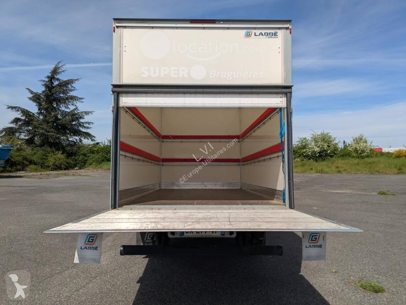 Véhicule utilitaire Iveco CCb 35C16H...