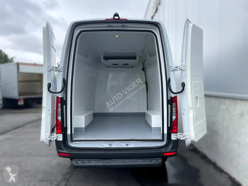 عربة نفعية Mercedes 317 *Carrier Xarios...