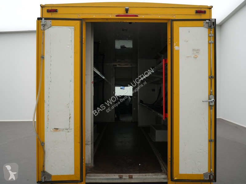 Véhicule utilitaire Iveco 35S11
