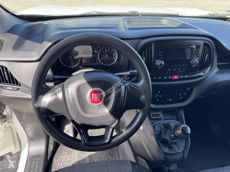 عربة نفعية Fiat  DOBLO