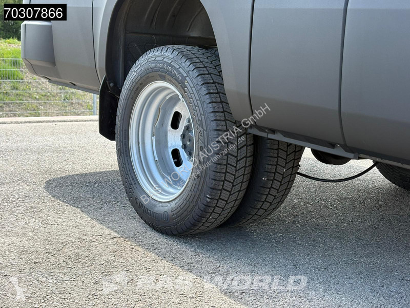Véhicule utilitaire Iveco 35C21...