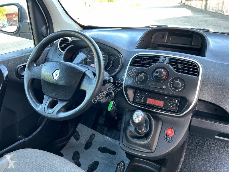 Véhicule utilitaire Renault Maxi Grand Volume...