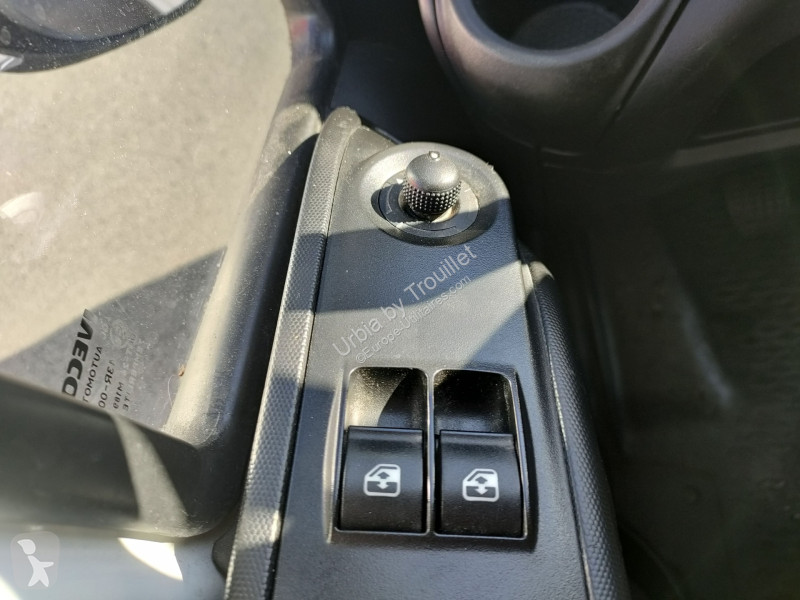 Iveco FRIGO OPTION HAYON - 12M3 140 CV RJ...