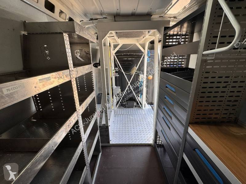 Samochód dostawczy Iveco
