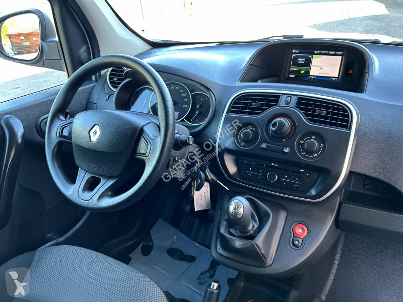 Véhicule utilitaire Renault Maxi Grand Volume...