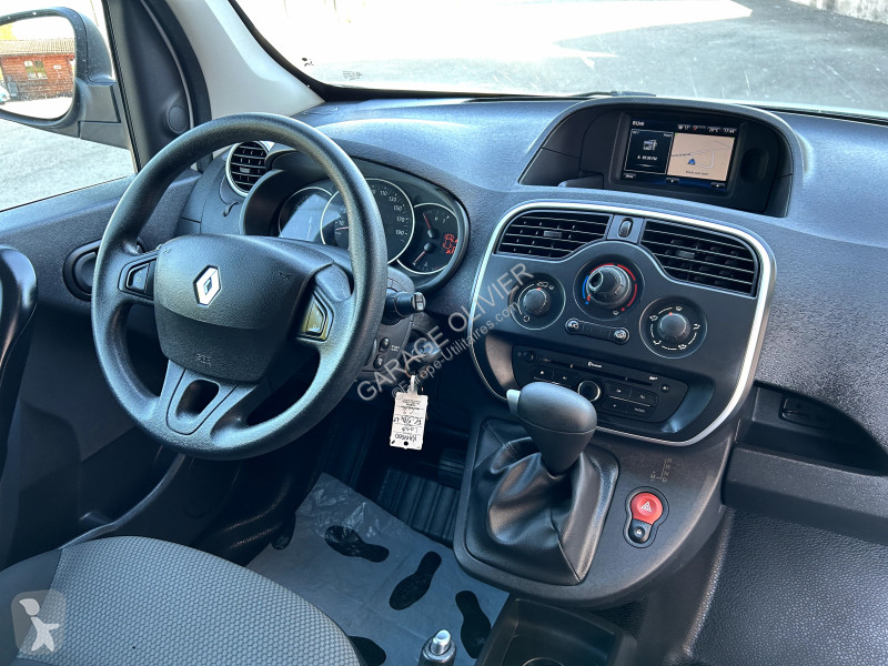 Véhicule utilitaire Renault 1.2 TCE 115 Extra...