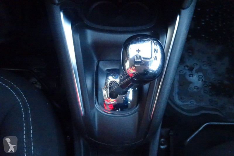 عربة نفعية Peugeot STE 1,2 VTI 82 BVA