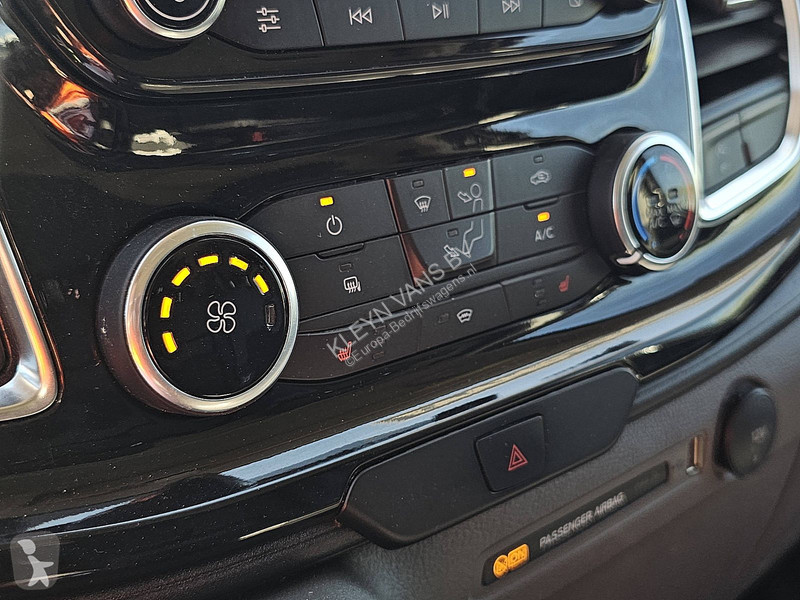 Furgoneta Ford 2.0 L1H1 Sport Navi!