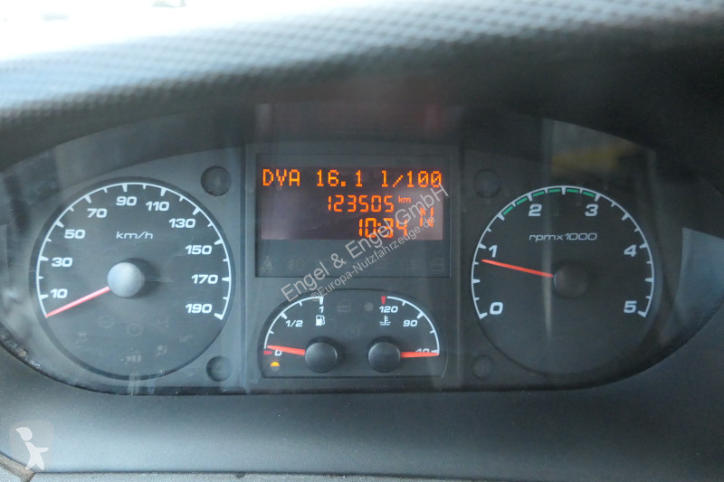 Furgoneta Iveco Daily 35 S11 C30C AUTOMATIK...