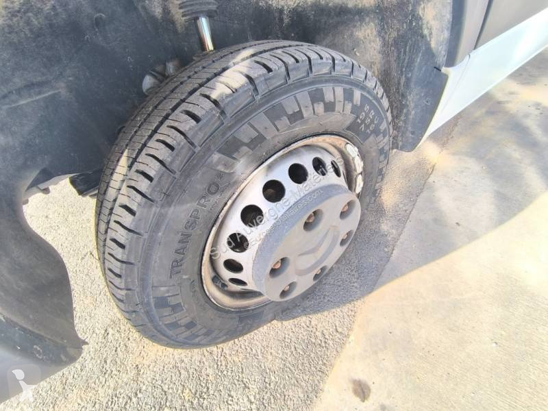Samochód dostawczy Mercedes