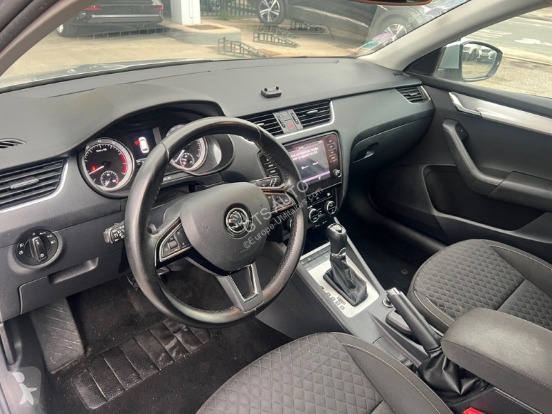 عربة نفعية Skoda OCTAVIA COMBI 1.4 TSI 150CH...
