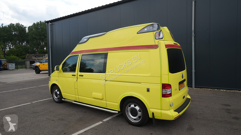 Véhicule utilitaire Volkswagen AMBULANCE MEDIC...