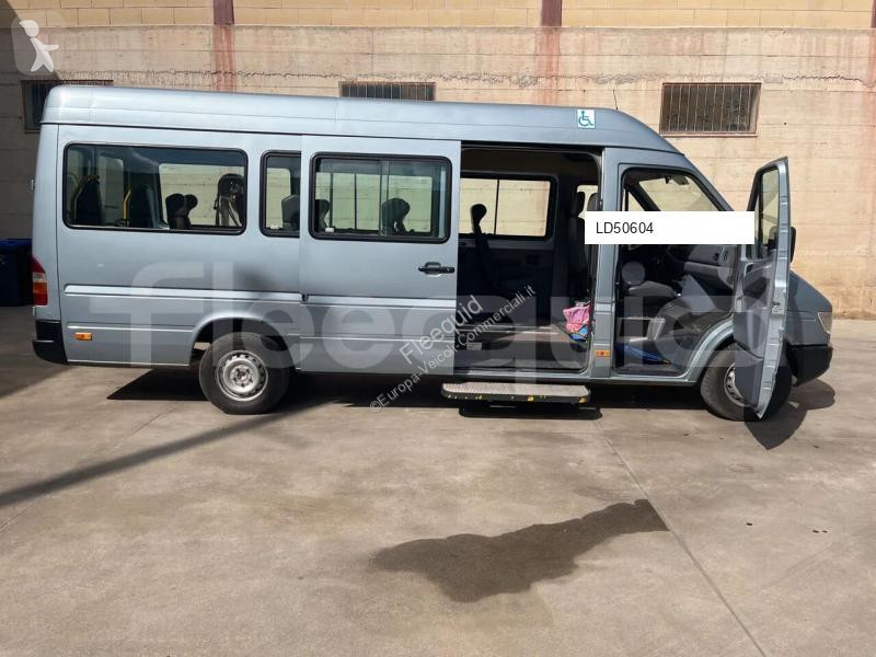 Furgoneta Mercedes