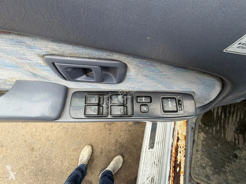 عربة نفعية Toyota 2.4TD 4x4 Steel Suspension...