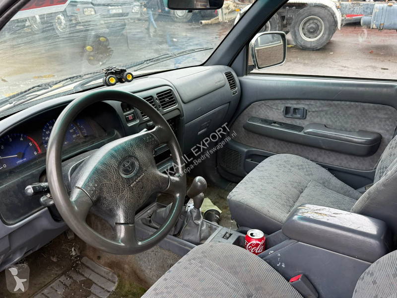 عربة نفعية Toyota 2.4TD 4x4 Steel Suspension...