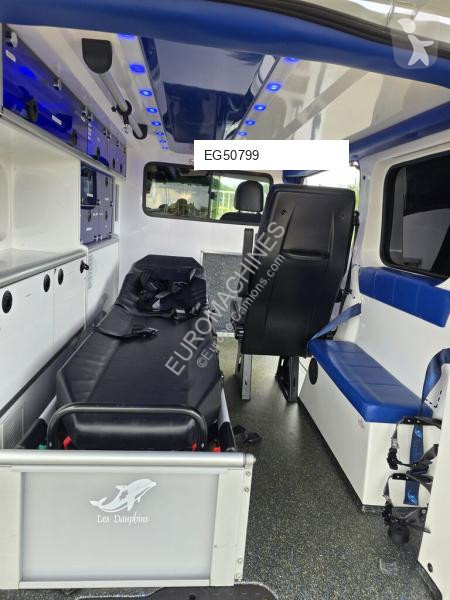 عربة نفعية Renault TRAFIC  2.0 LES