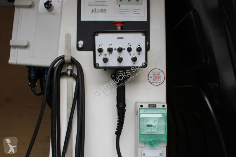Furgoneta Renault E6 Klubb KL-32 12m 2 Person...
