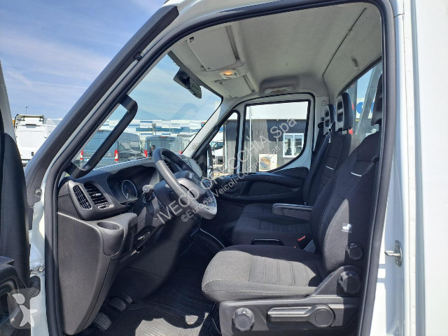 Véhicule utilitaire Iveco DAILY 35S14H